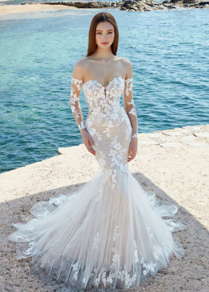 Ivory Floral Lace Tulle Sweet Wedding Dress With Detachable Sleeves Ivory Floral Lace Tulle Sweet Wedding Dress With Detachable Sleeves